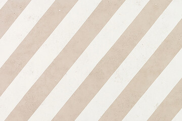 Fototapeta premium Light gray and white diagonal stripes create calm and modern aesthetic, perfect for various design applications. This pattern adds subtle elegance to any space