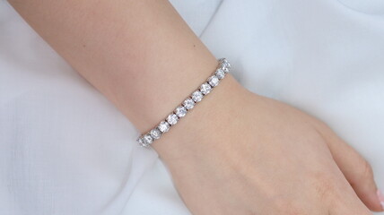 diamond tennis bracelet 