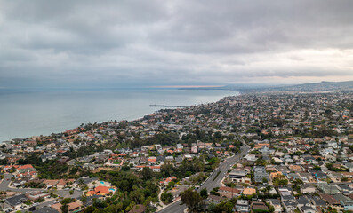 Obraz premium Panoramic coastal landscape of San Clemente, California with pier from an aerial perspective