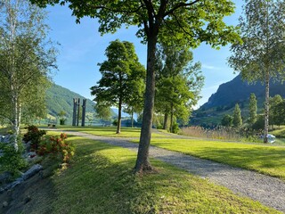 Islet Lungern from a bird's eye view at Lungern Lake or Lungerensee - Canton of Obwalden, Switzerland (Inseli Lungern aus der Vogelperspektive am Lungernsee - Kanton Obwald, Schweiz)