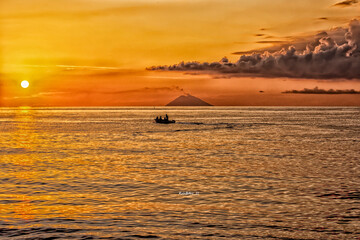 Tramonto su Capo Vaticano