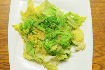 Sauteed spring cabbage and garlic