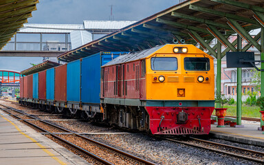 freight Container train num  2125