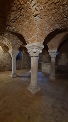 La crypte de l'église Notre-Dame de Lusignan