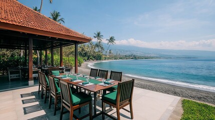 Obraz premium Seaside Dining Experience at Tropical Beachfront Restaurant