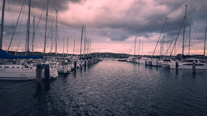 Lake Macquarie Yacht Club, home to LMYC Bar and Crusoe’s on the Lake Restaurant, is the perfect venue to dine and catch up with friends while admiring the beautifully unique view across Belmont Bay