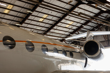 Obraz premium Aircraft at a Hangar