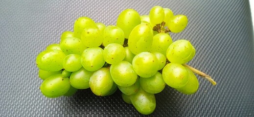 A bunch of grapes