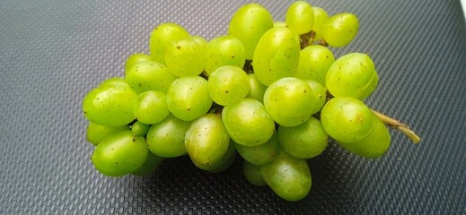A bunch of grapes