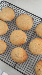 Freshly baked cookies on the wire rack.