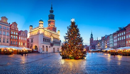 Fototapeta premium Generated image Christmas decorations adorning the Old Market Square in Poznan, with festive lights