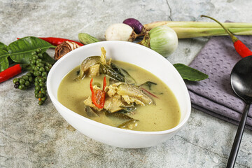 Thai green chicken curry with coconut