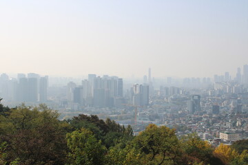 Obraz premium View of Seoul from Namsan mountain 