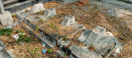 The atmosphere of Islamic graves in Indonesia