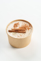 Oatmeal with cinnamon