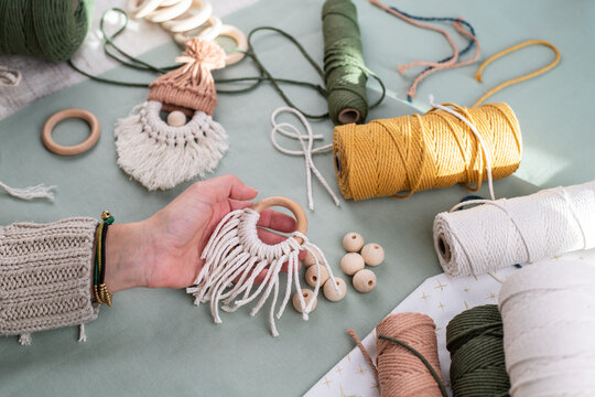 Makramee Dekoration f&uuml;r Weihnachten, Wichtel, Rentier, Makramee kn&uuml;pfen