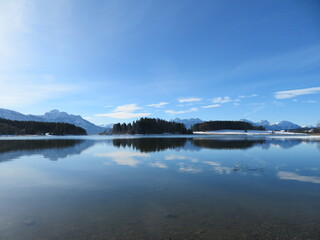 Bergspiegelung im See
