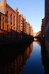 Speicherstadt in Hamburg bei Sonnenaufgang