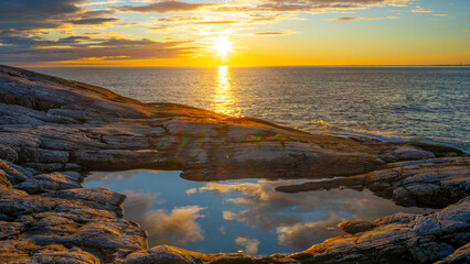 Abendrot an der legendäre Atlantikstraße in Norwegen