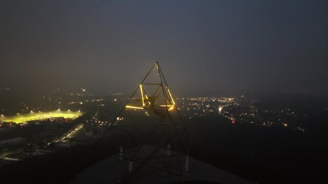 Rundflug am Tetraeder auf der Halde Beckstra&szlig;e in Bottrop