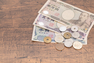 日本円　JPY