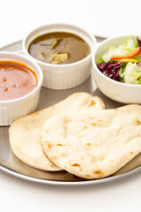 カレーとナンのランチプレート