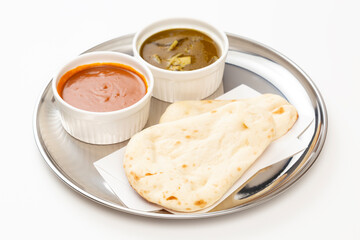 カレーとナンのランチプレート