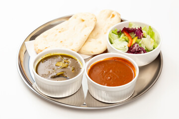 カレーとナンのランチプレート