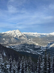 Snowy Peaks, Frozen Lakes, and Endless Winter Scenery in the Majestic Canadian Rockies of Banff National Park