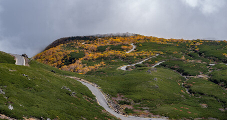 紅葉する乗鞍岳