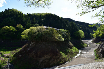 工事のために水を抜かれた鎌北湖（埼玉県入間郡毛呂山町）
