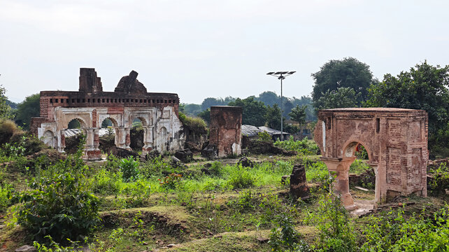 Ruined remnants of the palace at Garh Panchkot, surrounded by scenic greenery, Purulia, West Bengal, India.