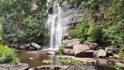 Obraz premium cachoeira no riachão no parque nacional sete cidades, piauí 