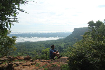 homem no morro do gritador, em pedro II, piauí