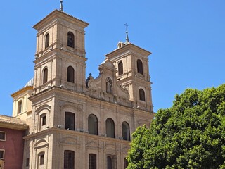 front katedry w Murcia Hiszpania niebo gotyk