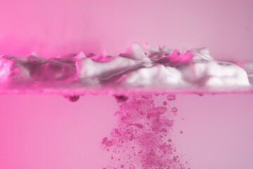 schaum farbe tropfen wasser pink rosa