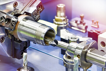 Chuck of lathe machine and cutter