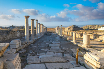 Fototapeta premium Ruins of the ancient city Laodicea on the Lycus in Denizli, Turkey