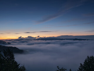 マジックアワーの雲海