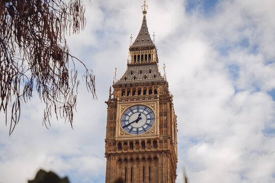 big ben clock tower