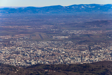 Clermont-Ferrand vu depuis le Puy de Dôme