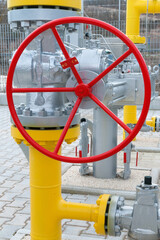 Chiusura-apertura centrale gas.