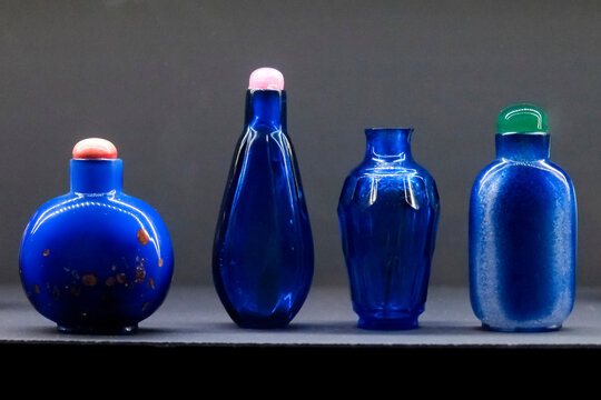 Lisbon, Portugal, Europe Chinese snuff bottles