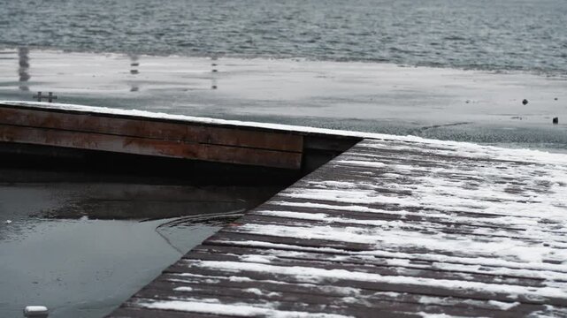 winter, snow, pier, pontoon, bridge, ice, river, lake, nature, frost, December, snowflake, grass, cold, landscape, forest, mountains, rates, sea, cold snap, cyclone, precipitation, wind, blizzard, cli