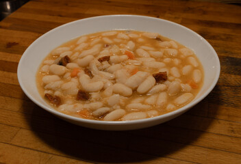 White beens cooked in mediterranean traditional style