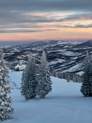 Ski day at Vail Mountain in the Rocky Mountains © LauraLee