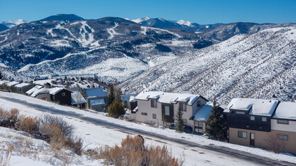 Ski day at Vail Mountain in the Rocky Mountains © LauraLee