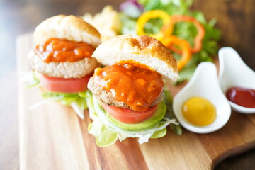 ミニハンバーグ