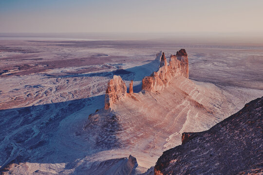 On the Ustyurt Plateau.
Uplands of the Ustyurt plateau.
Desert and plateau Ustyurt or Ustyurt plateau is located in the west of Central Asia, particulor in Kazakhstan, Turkmenistan and Uzbekistan.
