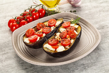 Baked eggplant with cheese and tomato